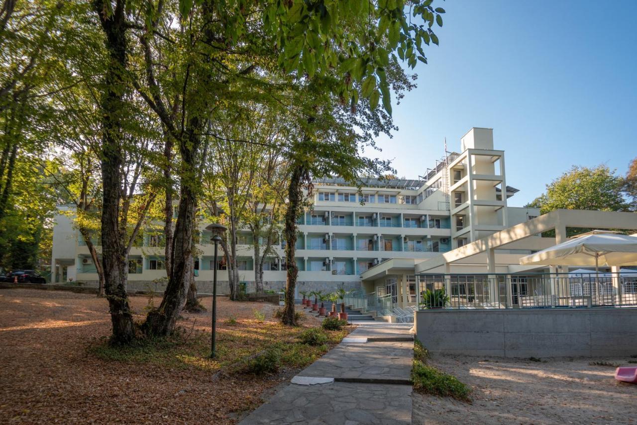 Ariana Hotel Китен Экстерьер фото
