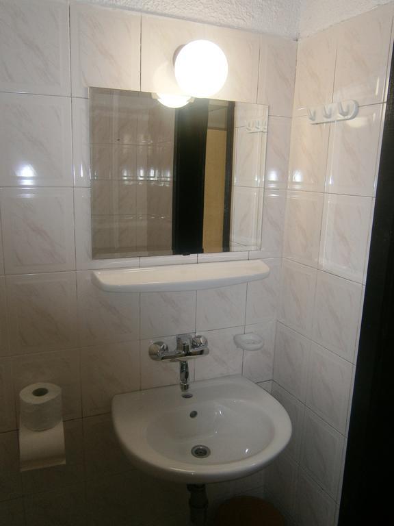 Ariana Hotel Китен Номер фото